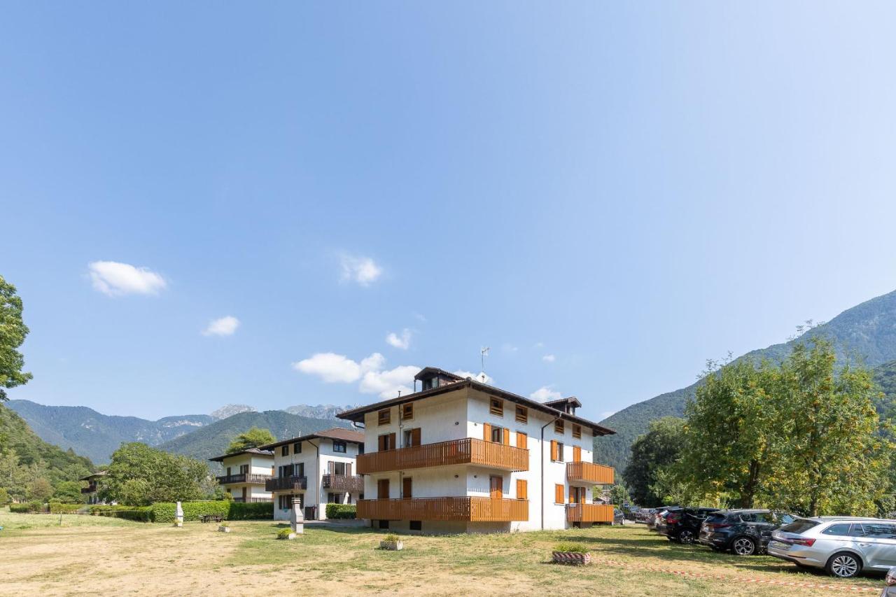 Apartamento Casa Lori Pieve Di Ledro Exterior foto